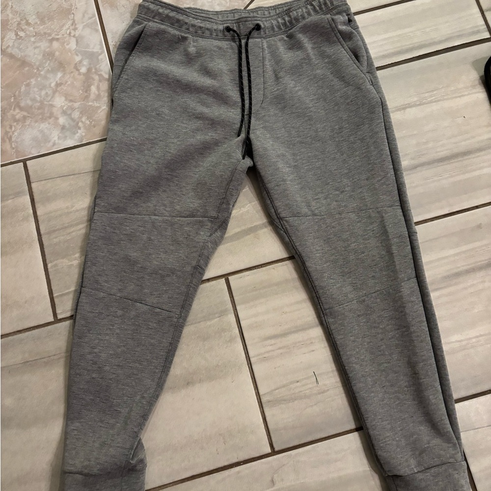 American Eagle Gray Jogger Sweatpants